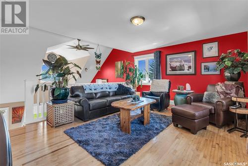 514 Cedar Avenue, Dalmeny, SK - Indoor Photo Showing Living Room