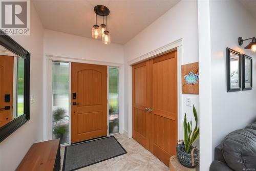 2704 Virginia Dr, Courtenay, BC - Indoor