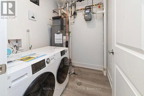 403 - 19A West Street N, Kawartha Lakes, ON - Indoor Photo Showing Laundry Room