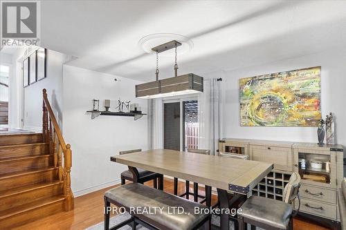 15 Congress Crescent, Hamilton, ON - Indoor Photo Showing Dining Room