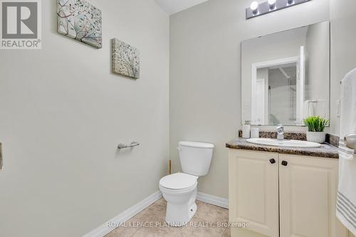 140 Windflower Drive, Kitchener, ON - Indoor Photo Showing Bathroom