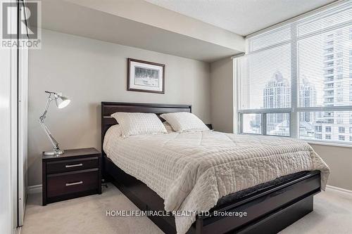 1401 - 3880 Duke Of York Boulevard, Mississauga, ON - Indoor Photo Showing Bedroom