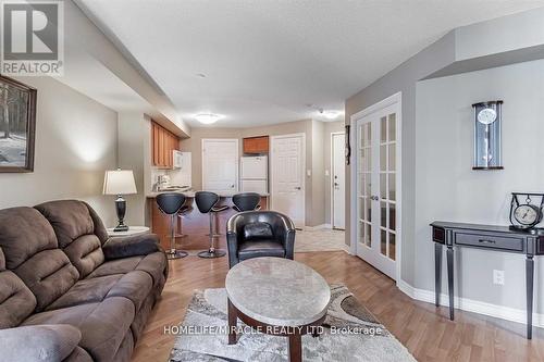 1401 - 3880 Duke Of York Boulevard, Mississauga, ON - Indoor Photo Showing Living Room