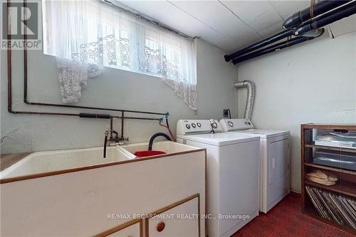 512 Scarlett Crescent, Burlington, ON - Indoor Photo Showing Laundry Room