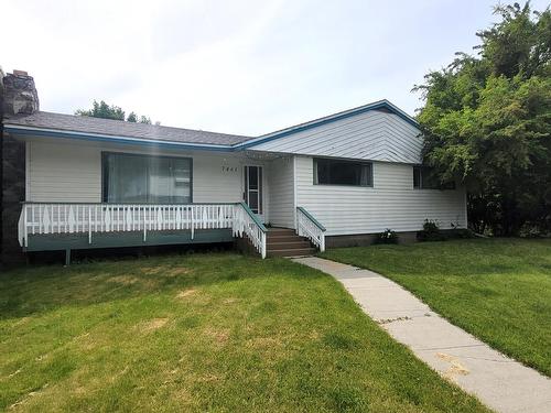 7461 2Nd St, Grand Forks, BC - Outdoor With Deck Patio Veranda