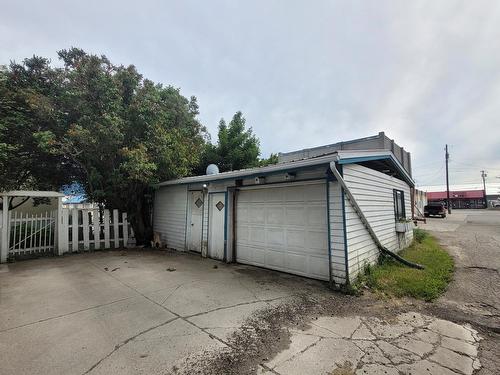 7461 2Nd St, Grand Forks, BC - Outdoor