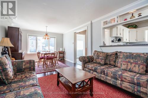 458 Manly Street, Midland, ON - Indoor Photo Showing Living Room