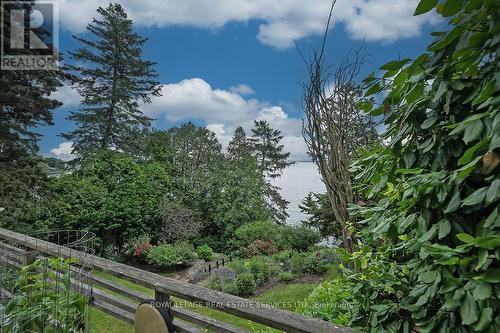 284 North Shore Boulevard E, Burlington, ON - Outdoor With View