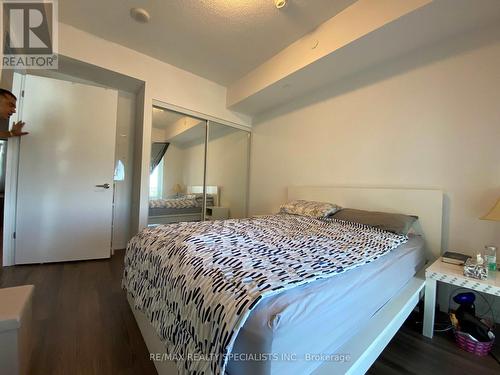 1007 - 2560 Eglinton Avenue, Mississauga, ON - Indoor Photo Showing Bedroom