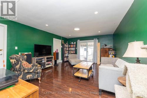 52 The Queensway Way, Toronto (High Park-Swansea), ON - Indoor Photo Showing Living Room