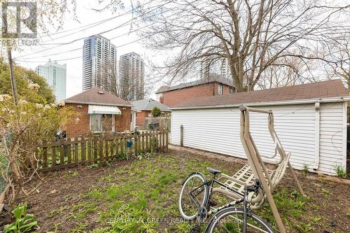 52 The Queensway Way, Toronto (High Park-Swansea), ON - Outdoor