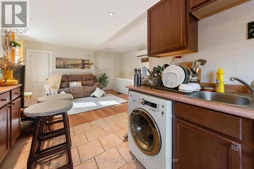 25 Norwood Terrace, Toronto (East End-Danforth), ON - Indoor Photo Showing Laundry Room