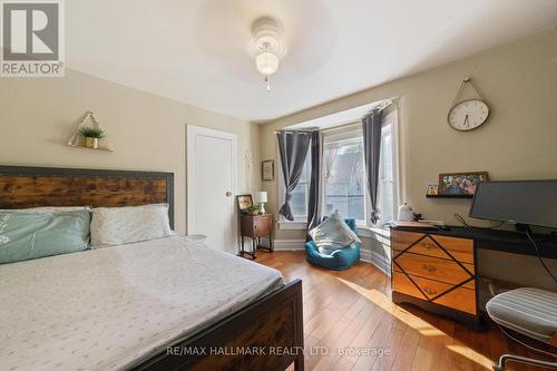 25 Norwood Terrace, Toronto (East End-Danforth), ON - Indoor Photo Showing Bedroom