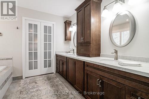 6732 Shiloh Road, Clarington, ON - Indoor Photo Showing Bathroom