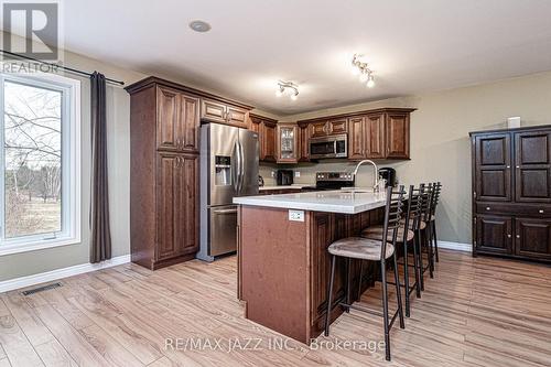 6732 Shiloh Road, Clarington, ON - Indoor Photo Showing Kitchen