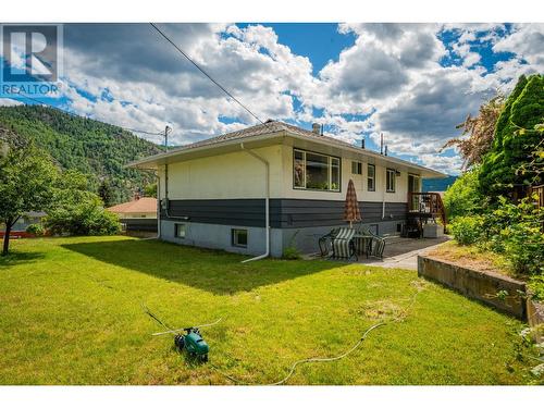 1402 Tulip  Street, Trail, BC - Outdoor