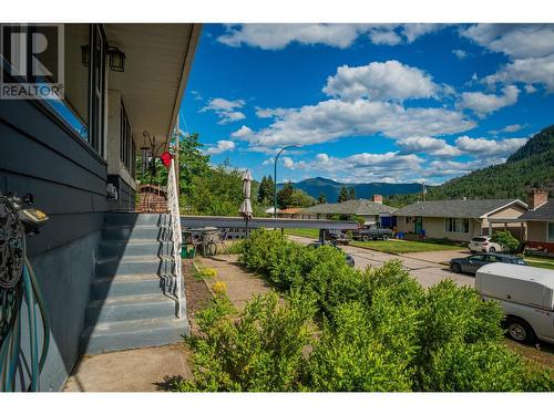 1402 Tulip  Street, Trail, BC - Outdoor