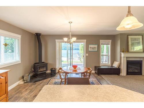 5810 Highway 3A, Nelson, BC - Indoor Photo Showing Living Room With Fireplace