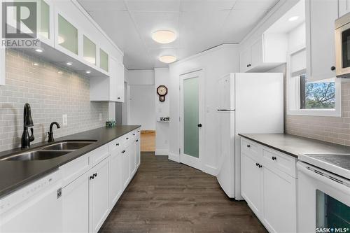 Hill Acreage, Imperial, SK - Indoor Photo Showing Kitchen With Double Sink