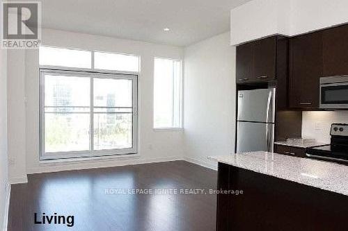 402 - 360 Square One Drive, Mississauga, ON - Indoor Photo Showing Kitchen With Upgraded Kitchen