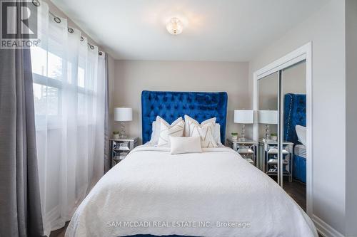 390 Marf Avenue, Mississauga, ON - Indoor Photo Showing Bedroom