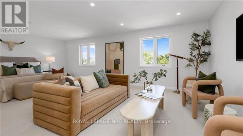 121 Whitefish Crescent, Hamilton (Stoney Creek), ON - Indoor Photo Showing Living Room