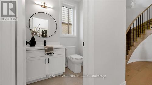 121 Whitefish Crescent, Hamilton (Stoney Creek), ON - Indoor Photo Showing Bathroom