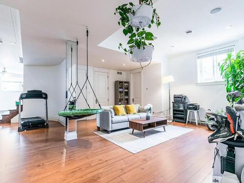 Family room - 3920 Rue Leningrad, Brossard, QC - Indoor Photo Showing Living Room