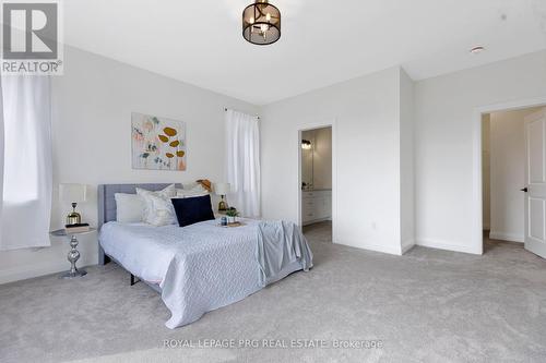 649 Tull Street E, Strathroy-Caradoc, ON - Indoor Photo Showing Bedroom