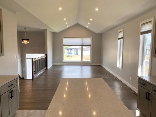 456 Muskrat Drive, Thunder Bay, ON - Indoor Photo Showing Other Room