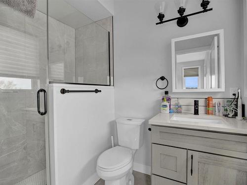 497 Muskrat Drive, Thunder Bay, ON - Indoor Photo Showing Bathroom