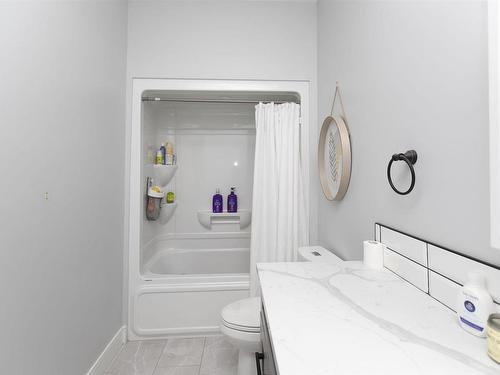 497 Muskrat Drive, Thunder Bay, ON - Indoor Photo Showing Bathroom