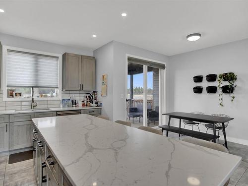 497 Muskrat Drive, Thunder Bay, ON - Indoor Photo Showing Kitchen