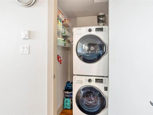 S1104-737 Humboldt St, Victoria, BC - Indoor Photo Showing Laundry Room