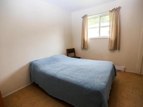 1468 Agate Bay Rd, Barriere, BC - Indoor Photo Showing Bedroom