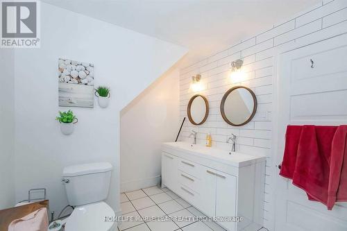 13 Harold Street, Brampton (Downtown Brampton), ON - Indoor Photo Showing Bathroom