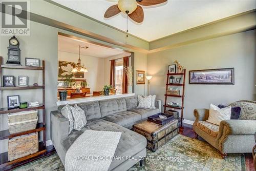 1144 Scollard Drive, Peterborough, ON - Indoor Photo Showing Living Room