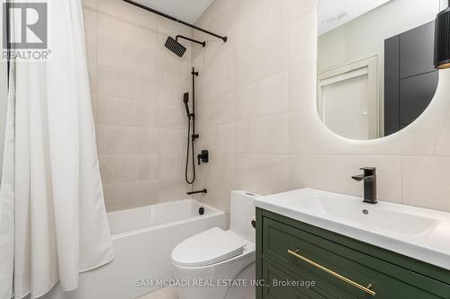 1019 Strathy Avenue, Mississauga, ON - Indoor Photo Showing Bathroom