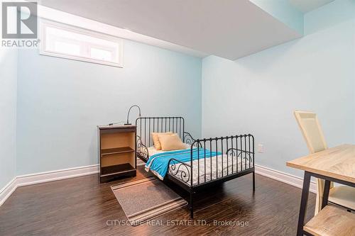 745 Cook Crescent, Shelburne, ON - Indoor Photo Showing Bedroom