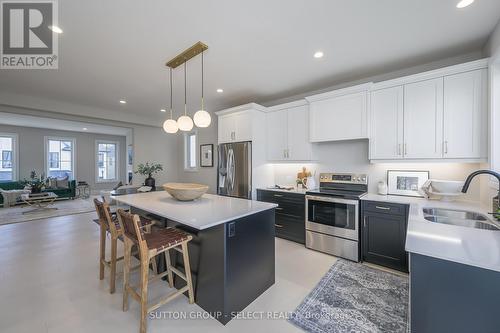 3 - 2835 Sheffield Place, London, ON - Indoor Photo Showing Kitchen With Double Sink With Upgraded Kitchen