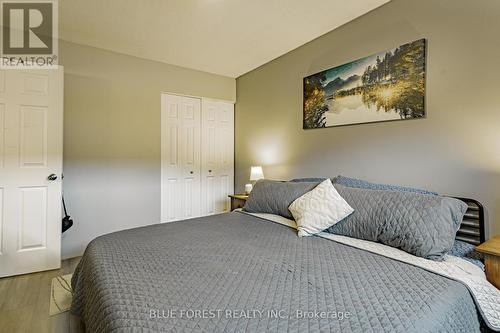17 Stoney Court, Tillsonburg, ON - Indoor Photo Showing Bedroom