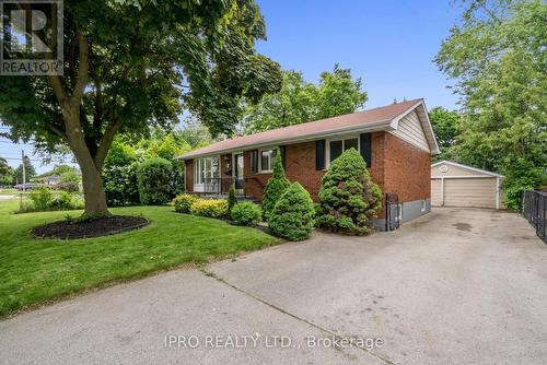 5369 Spruce Avenue, Burlington, ON 