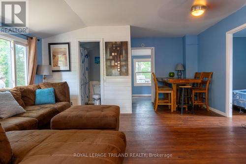 13 Elmwood Avenue, Lambton Shores (Grand Bend), ON - Indoor Photo Showing Living Room