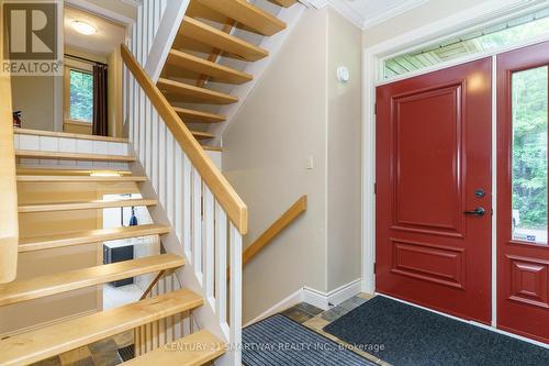 1066 Tally-Ho Winter Park Road, Lake Of Bays, ON - Indoor Photo Showing Other Room