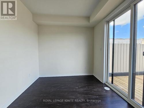 8 Clarington Boulevard, Clarington, ON - Indoor Photo Showing Other Room