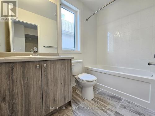 8 Clarington Boulevard, Clarington, ON - Indoor Photo Showing Bathroom