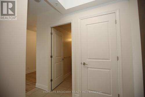 1606B - 9090 Yonge Street, Richmond Hill, ON - Indoor Photo Showing Other Room