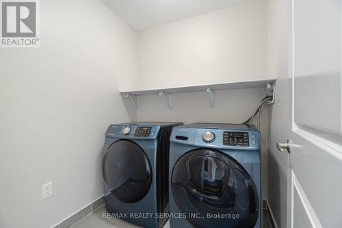 18 Stellar Avenue, Caledon, ON - Indoor Photo Showing Laundry Room