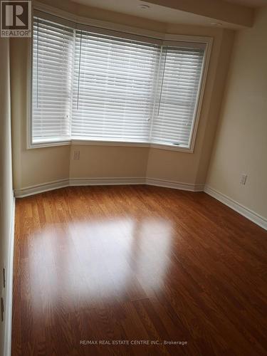 1 - 600 Shoreline Drive, Mississauga, ON - Indoor Photo Showing Other Room