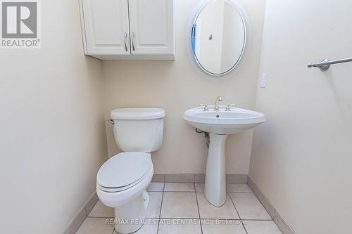4468 Beacon Lane, Mississauga, ON - Indoor Photo Showing Bathroom